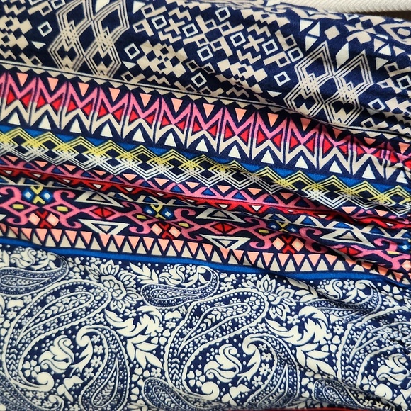 Multipatterned dress with elastic waist - Picture 3 of 4